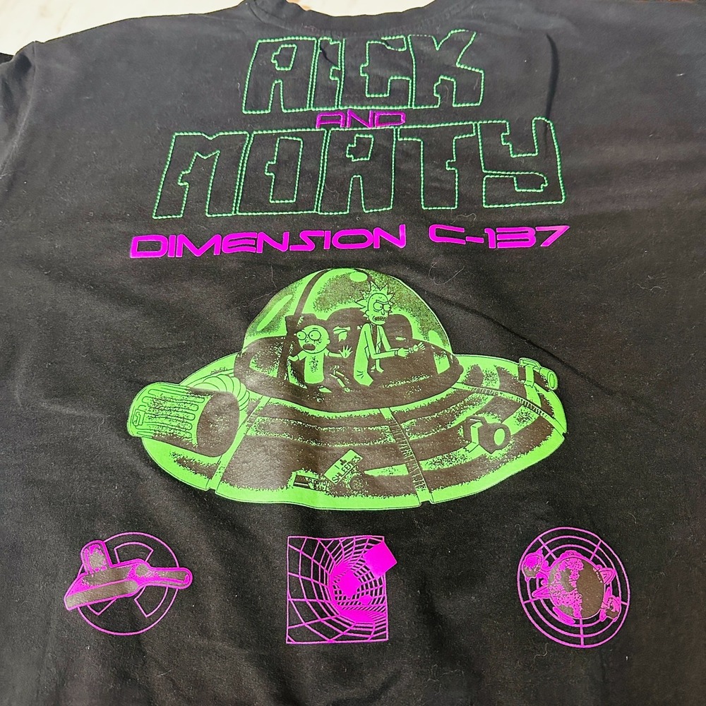 Rick & Morty Black Sweatshirt XL NWT Dimension C-137 Animation